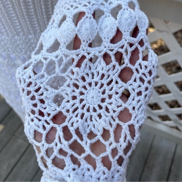 Velvet by Graham Spencer Crochet Knit White Dress V Neck 3/4 Sleeve MIDI Small - Picture 12 of 16